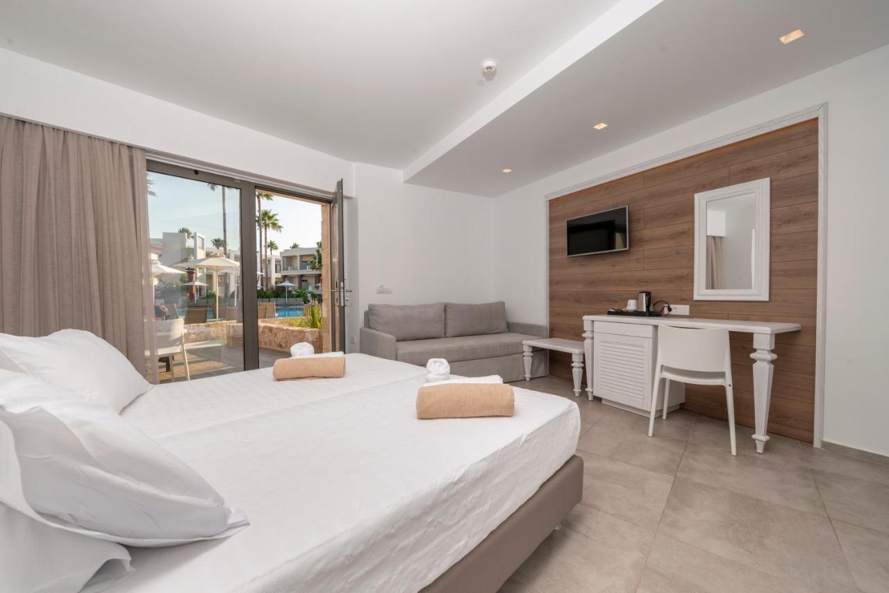 Deluxe Veranda Kamer met Uitzicht op het Zwembad