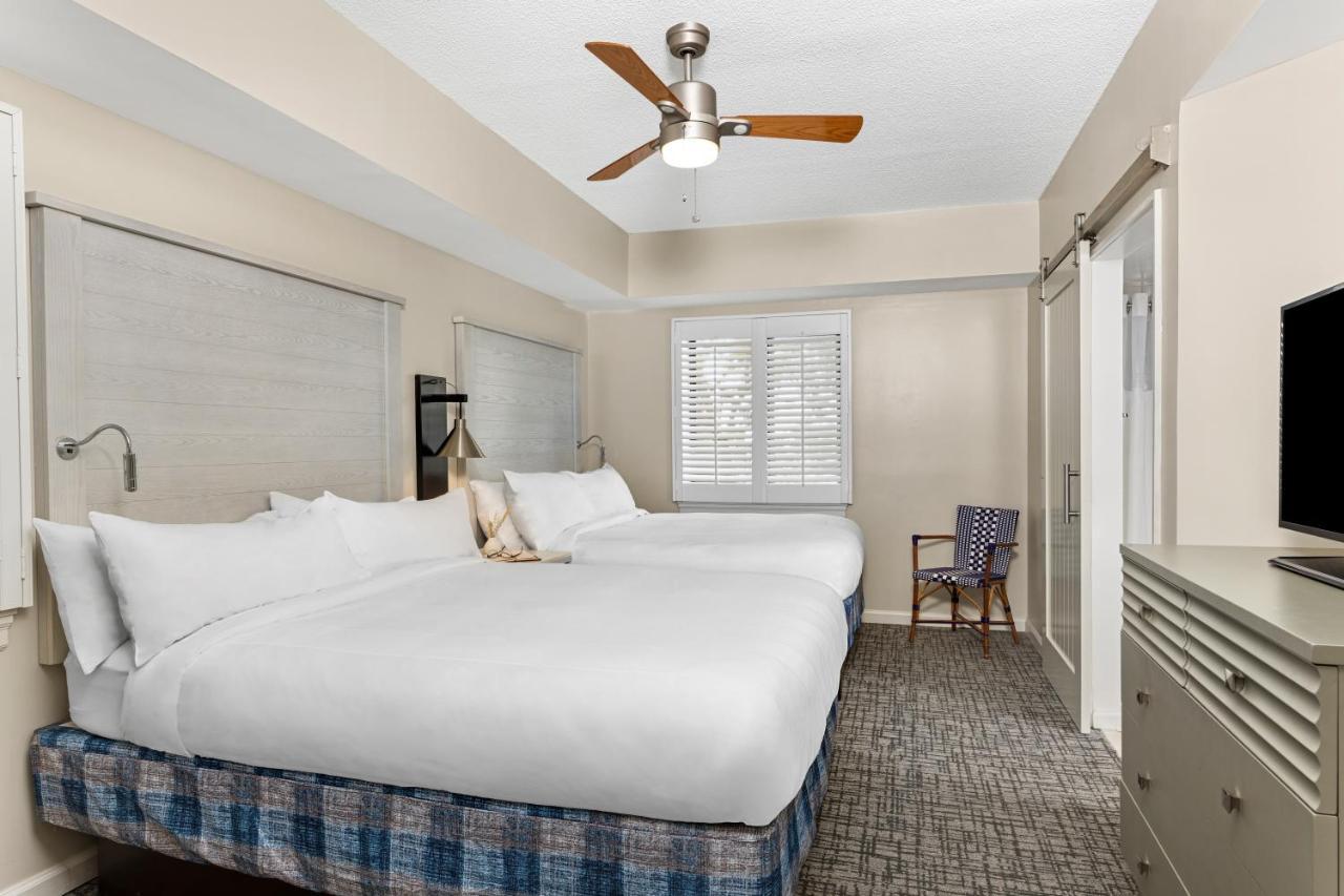 Two-Bedroom Villa with One King and Two Queen Beds with Sofa Bed and Garden View