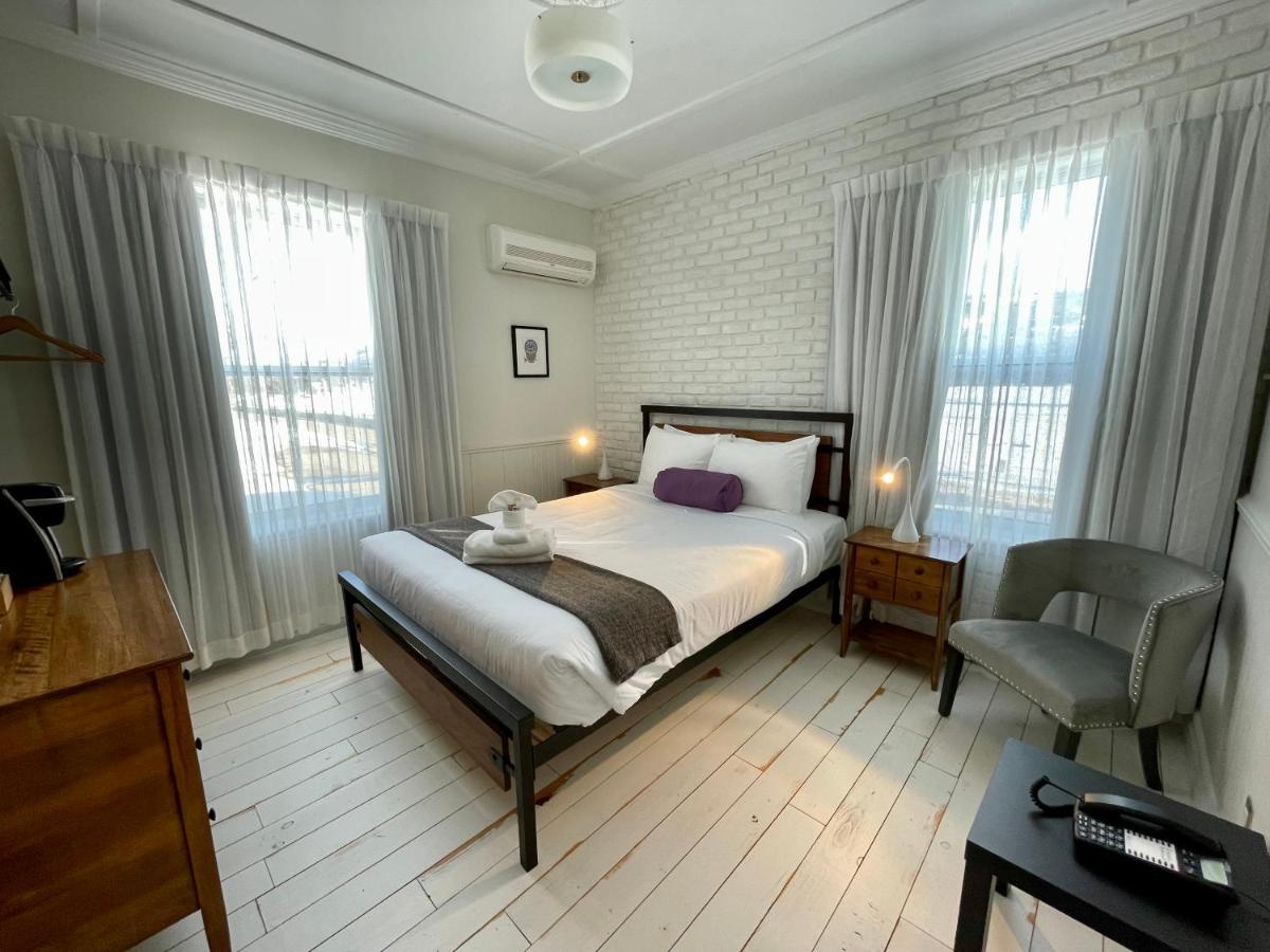 Budget Room