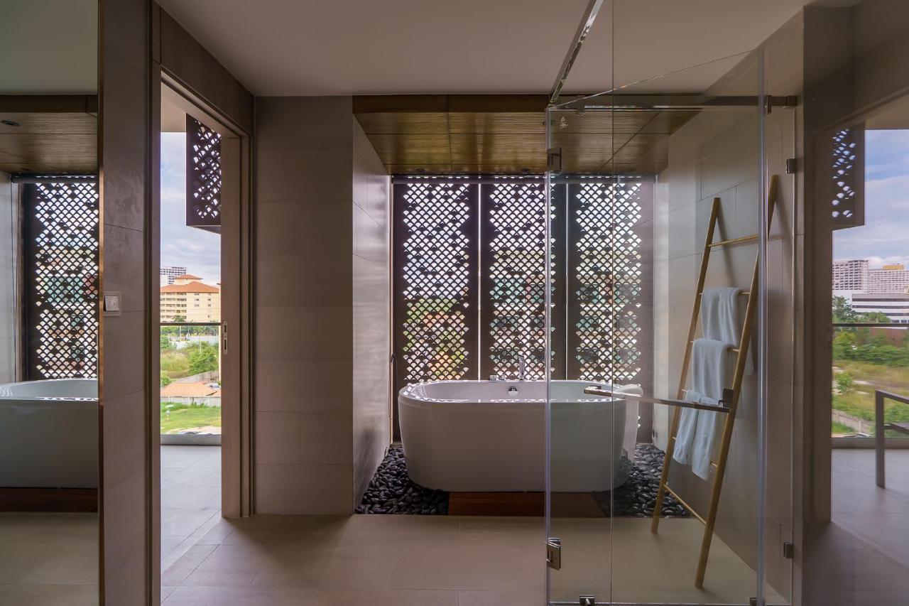 Jacuzzi Suite Queen New Building