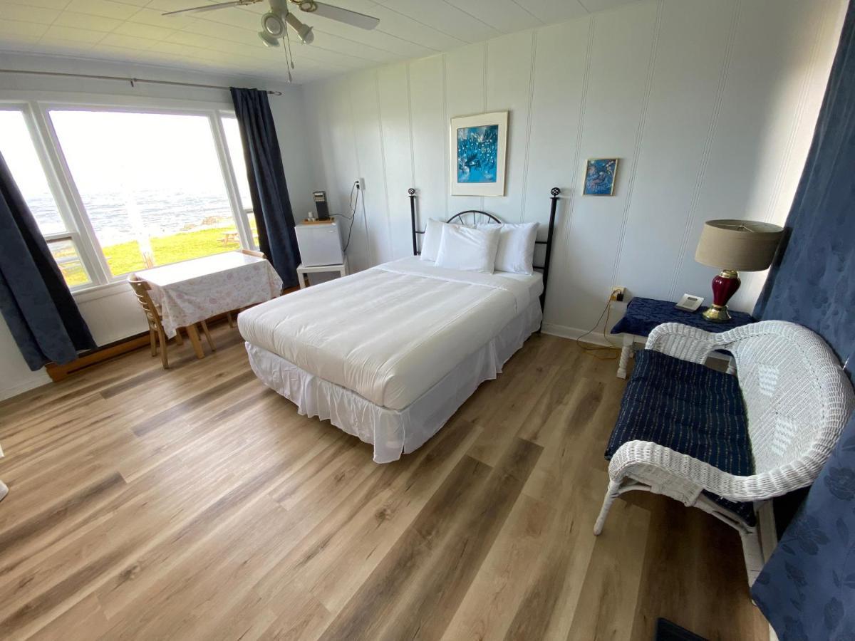 Chambre Lit Queen-Size - Vue sur Mer