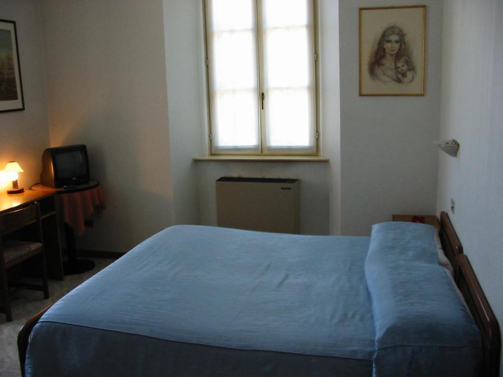 Doppel- oder Zweibettzimmer