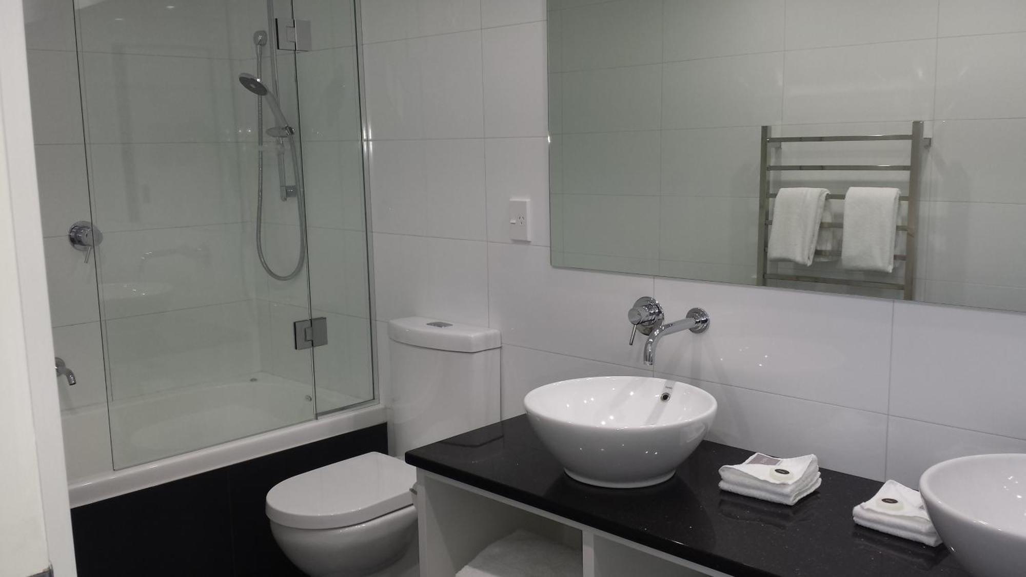 Suite with Spa Bath