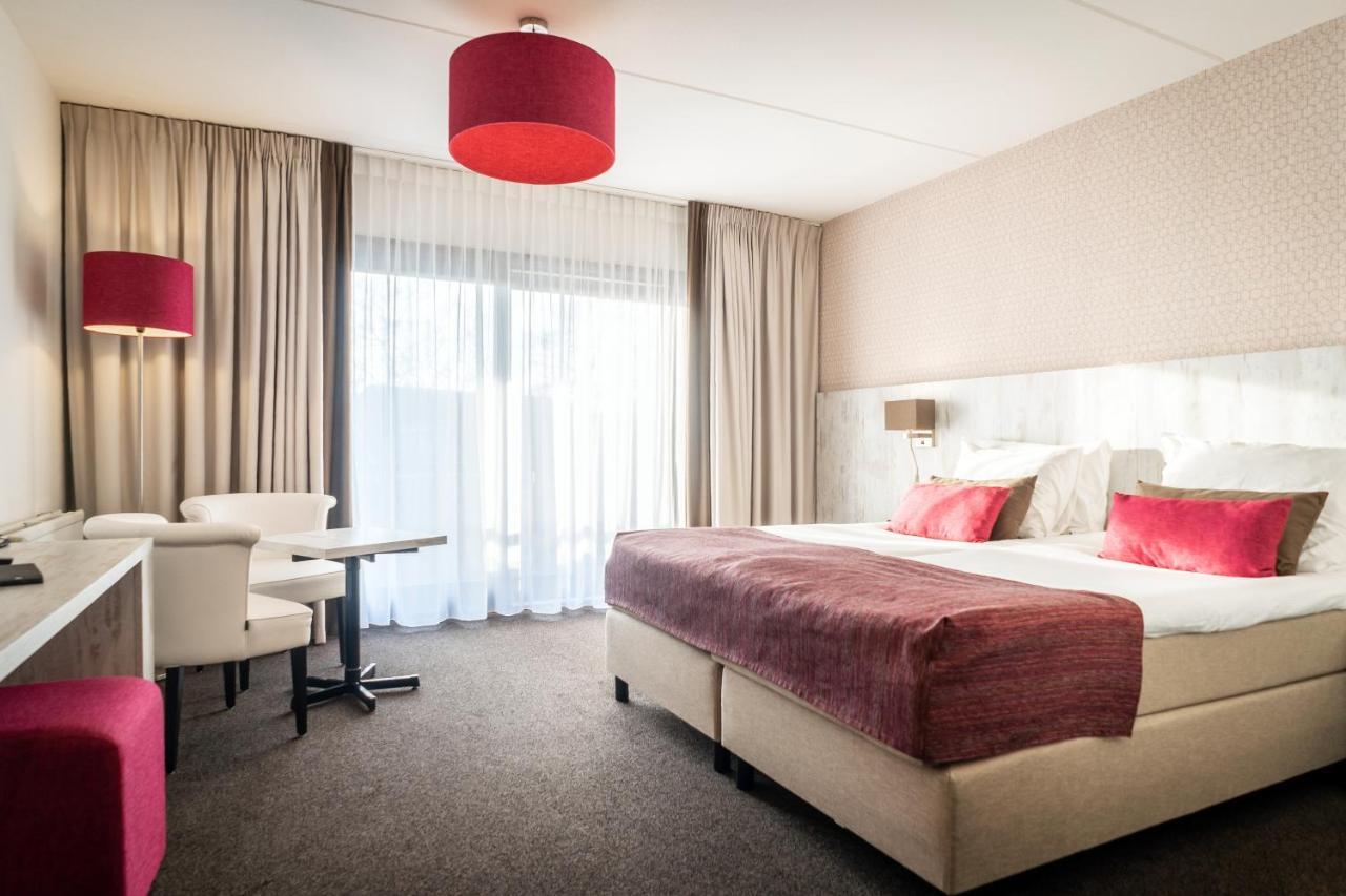 Doppelzimmer mit Badewanne