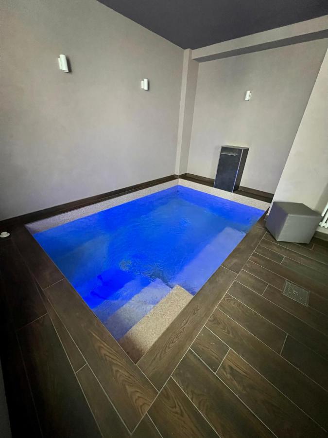 Deluxe Double or Twin Room Pool Access