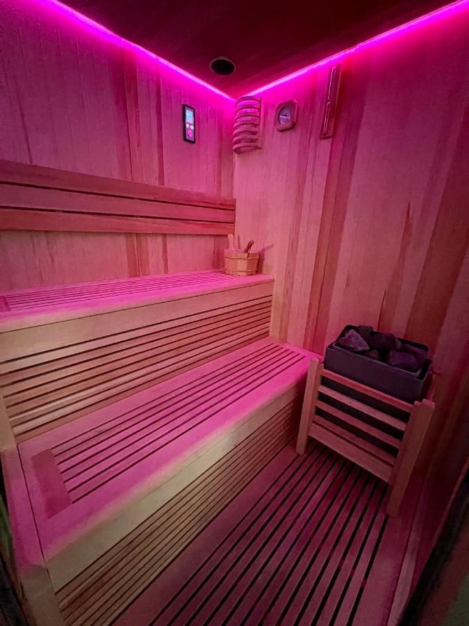 Deluxe Double or Twin Room Pool Access