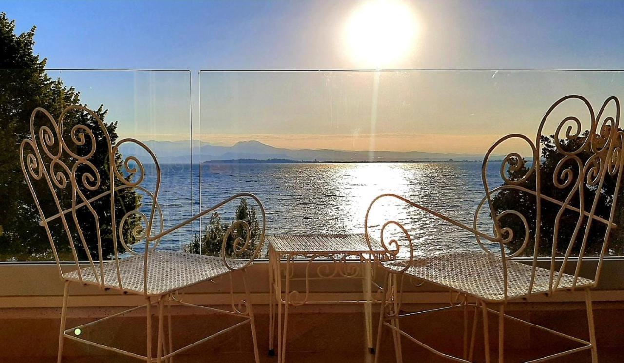 Classic Double Room Balcony Lake View