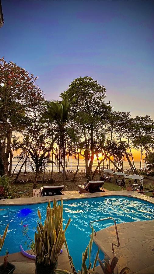 Villa - Beach Front