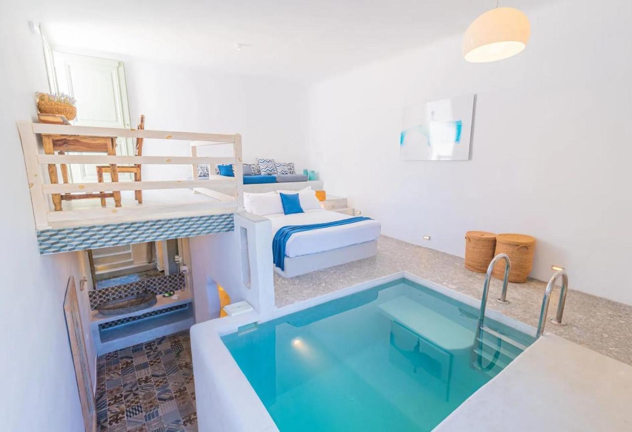 Honeymoon Suite with Indoor Plunge Pool & Sea View