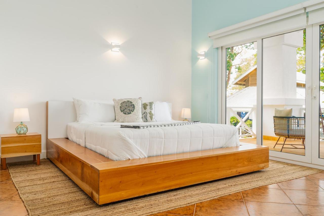 Deluxe Suite with Sea View