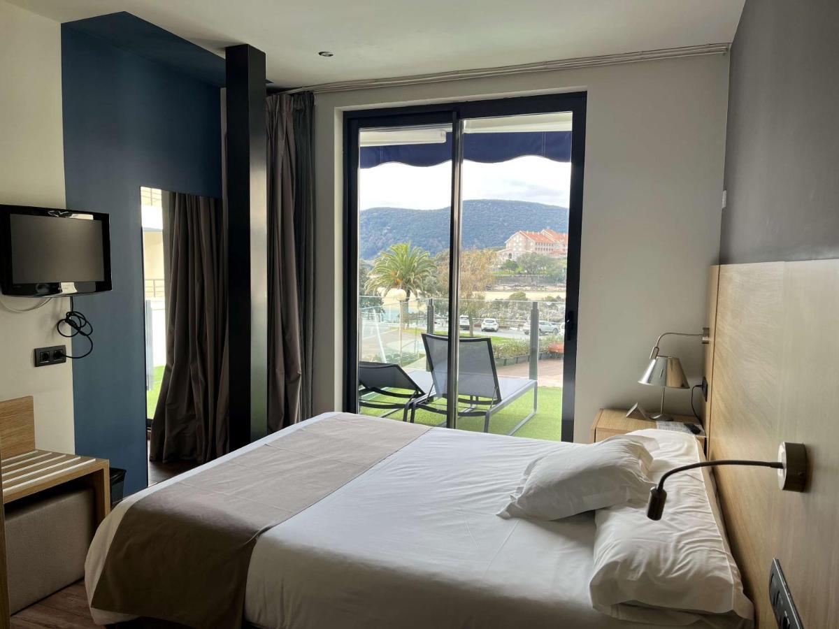 Double or Twin Room with Terrace