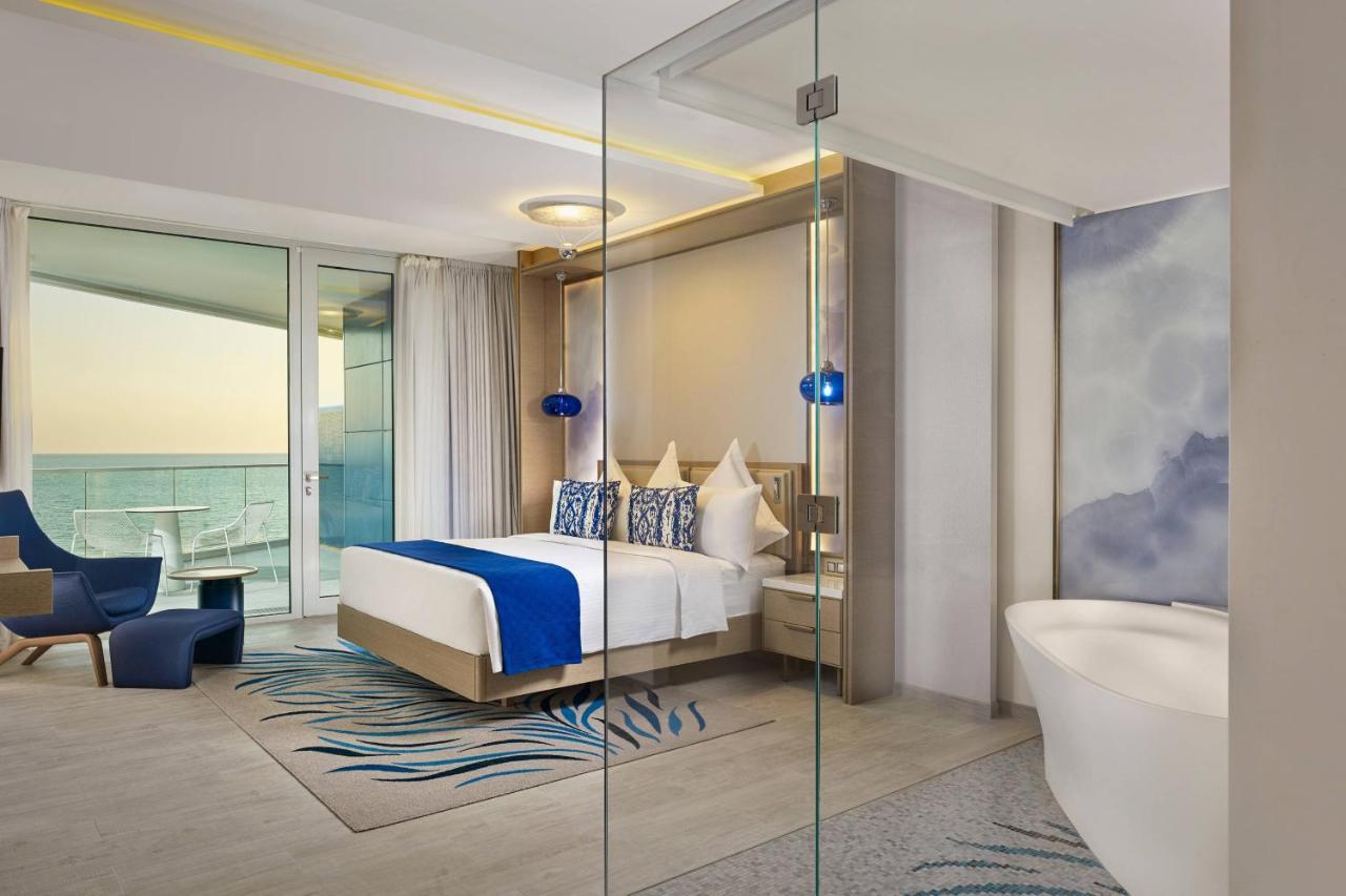 Junior Suite 1 Bedroom Suite 1 King Sea view Balcony
