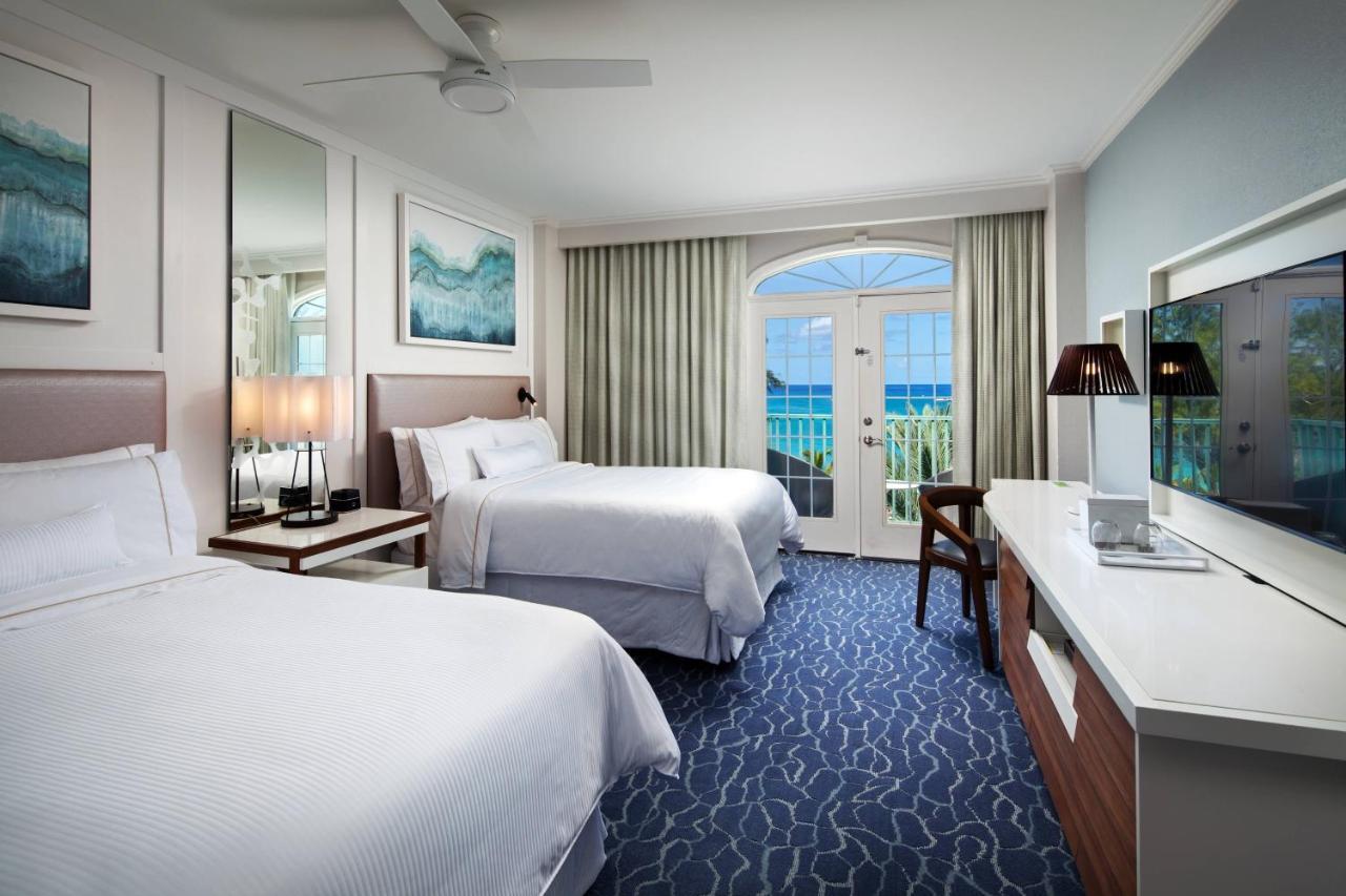 Ocean Pool Guest room 2 Double Sofa bed Pool view