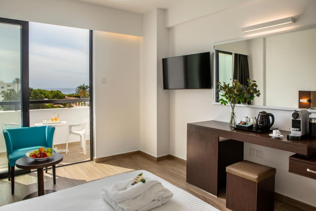 Deluxe Doppel-/Zweibettzimmer mit Meerblick