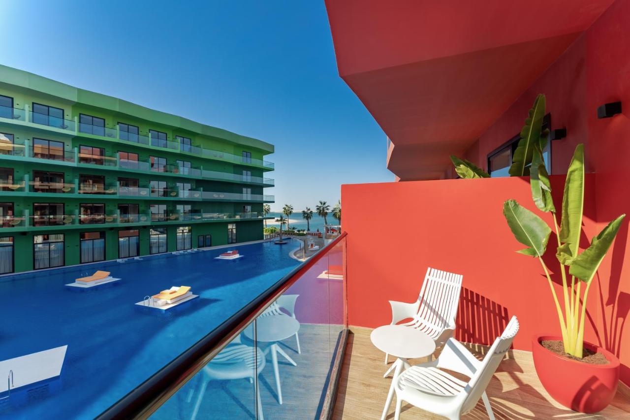 Premium King Room Pool View