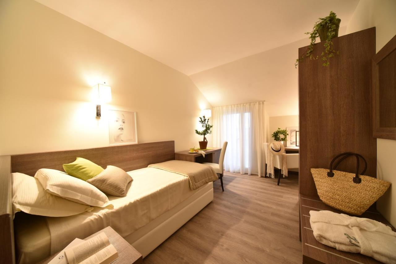 Single Room,1355108093:JPEG