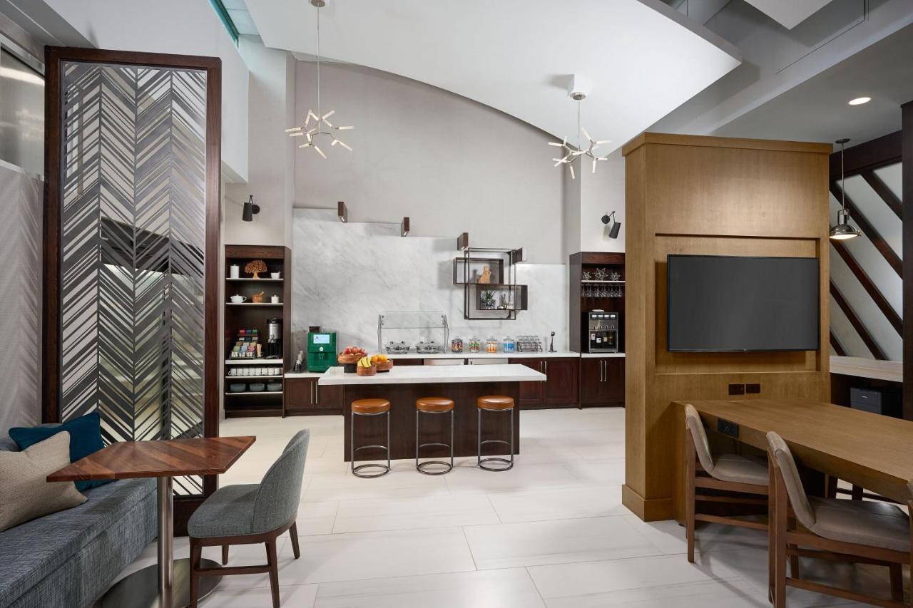 Habitación Doble con cama grande - Planta de recepción