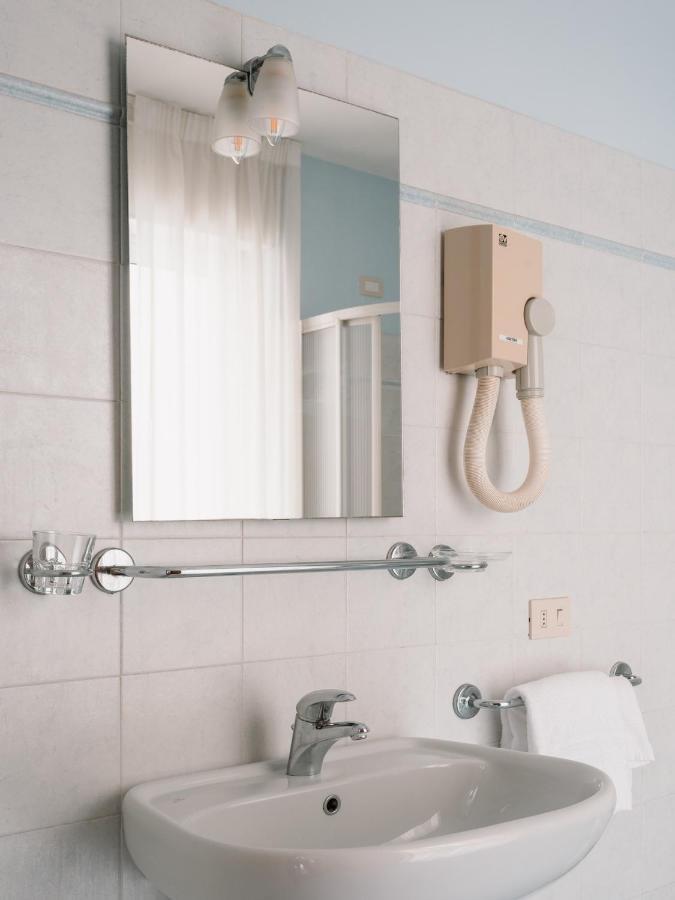 Camera Matrimoniale/Doppia con Letti Singoli