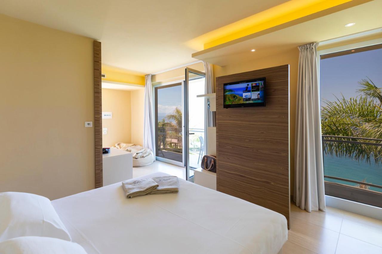 Superior Double or Twin Room,1358070215:JPEG