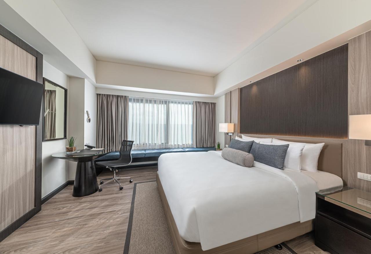1 King Bed, Standard Superior Room