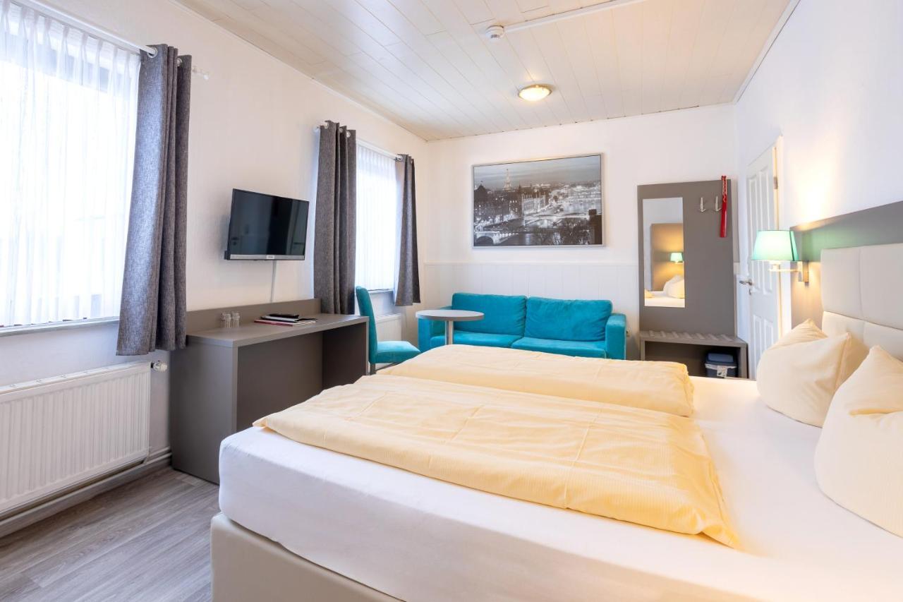 Double Room,1525719055:JPEG