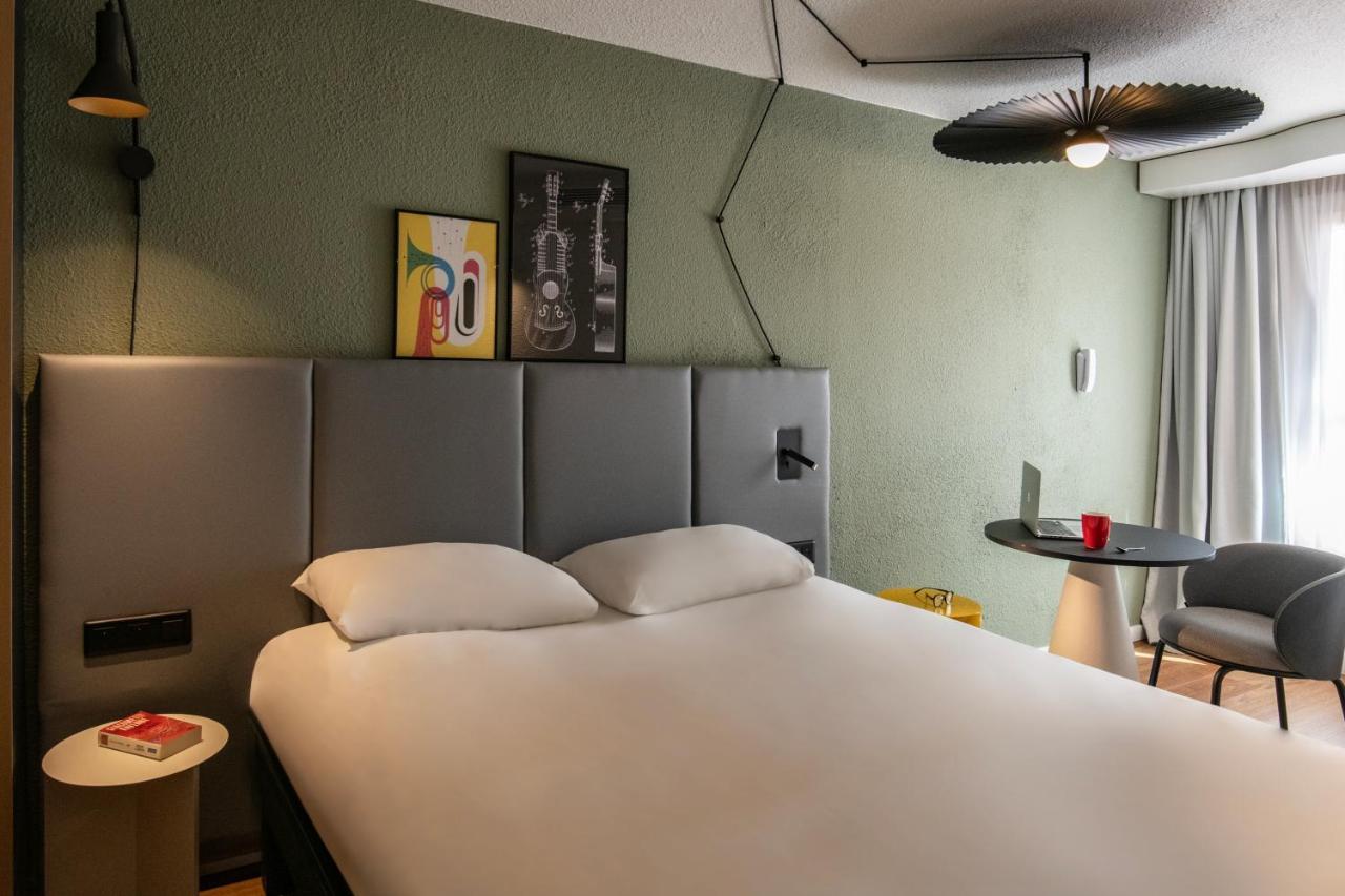 Two Double Rooms next to each other,1366833941:JPEG