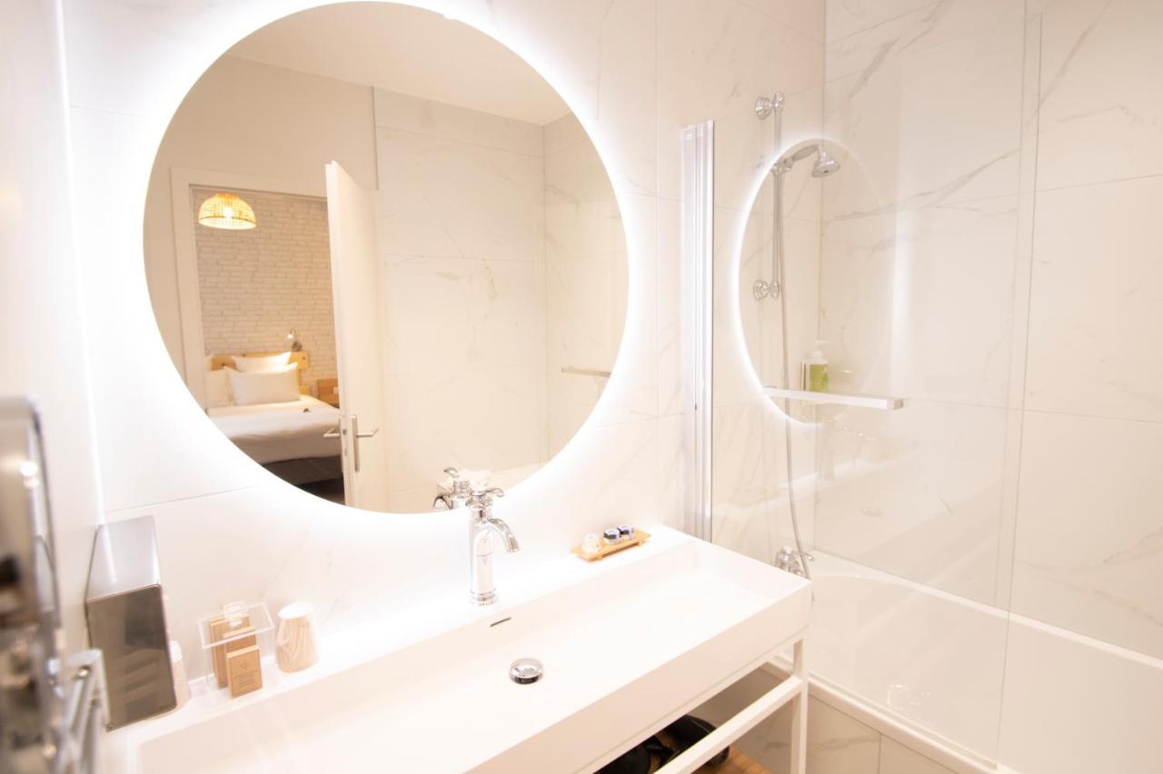 Comfort Double Room Shower or Bath