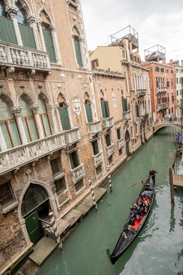 Luxury Double Room Canal View,1371457982:JPEG