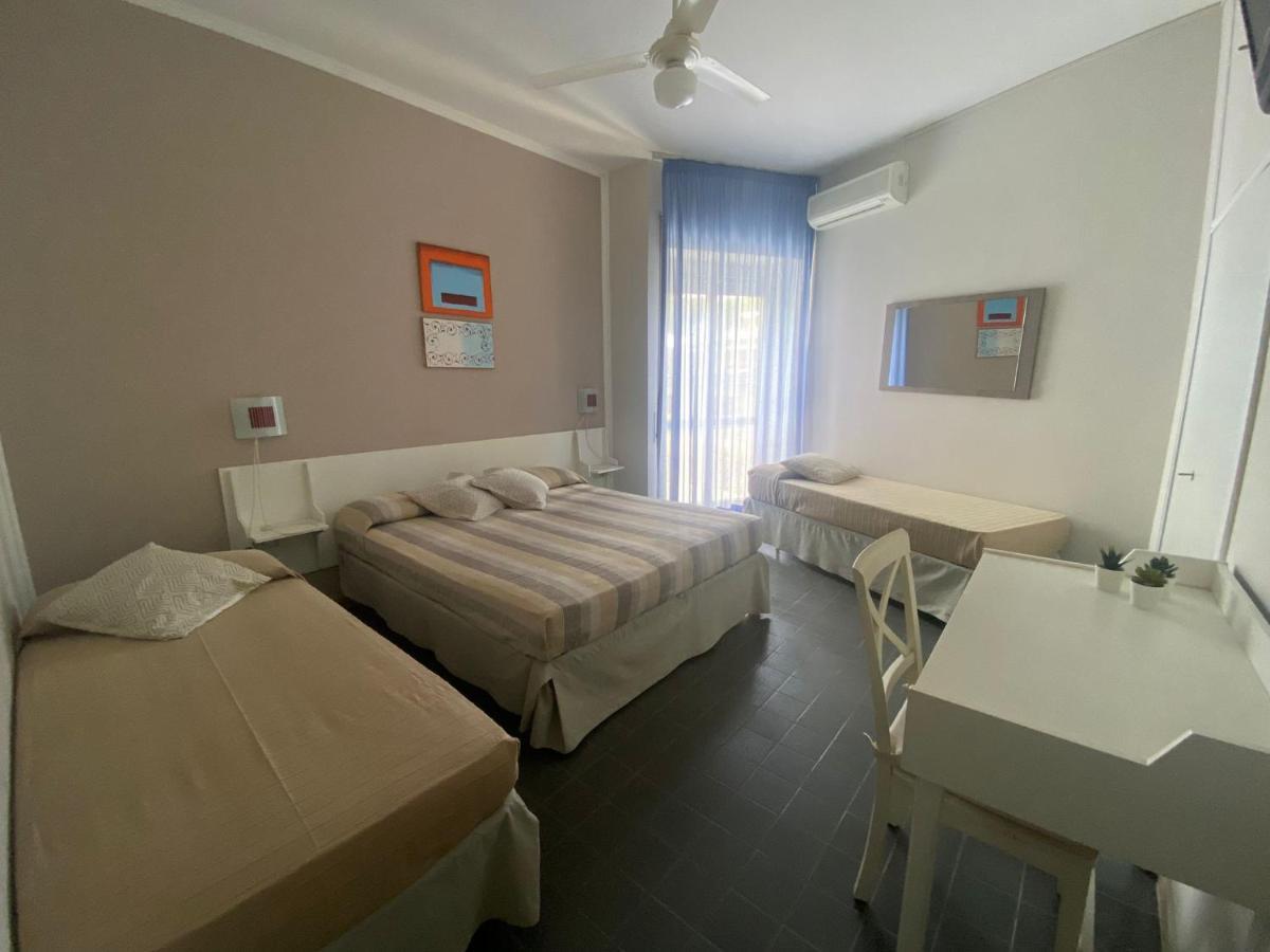Camera Quadrupla