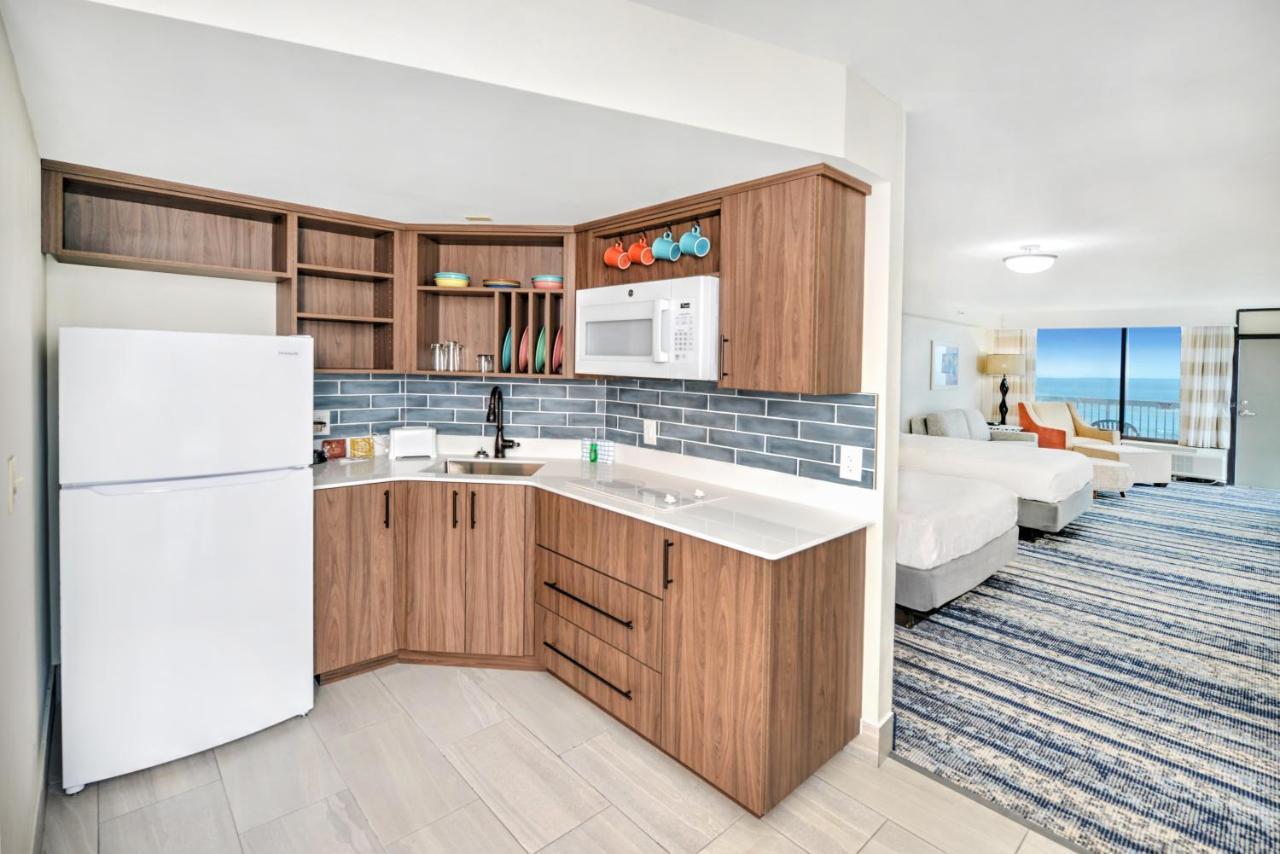 Habitación Doble Deluxe con balcón y vistas al mar