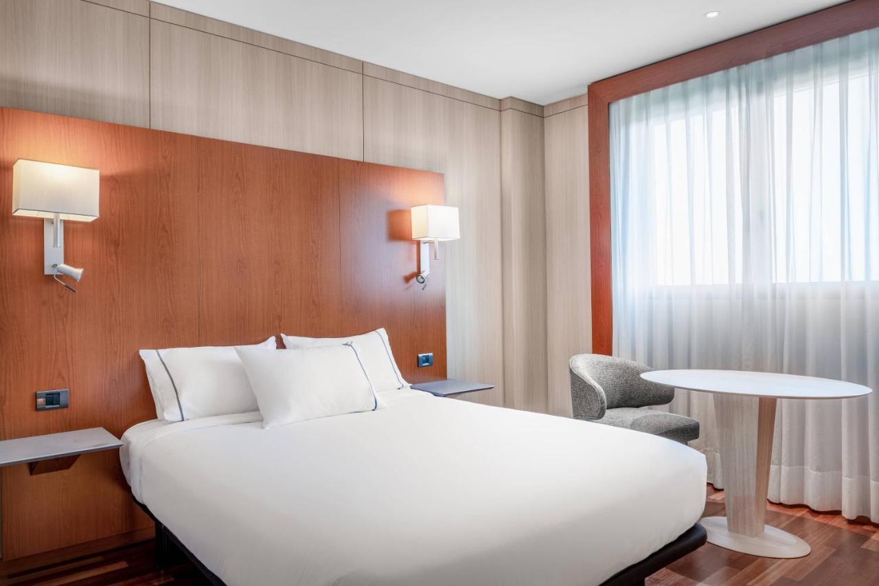 Standard Plus Queen Room with City View