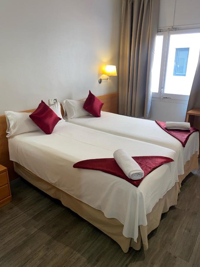 Tweepersoonskamer met 2 Aparte Bedden