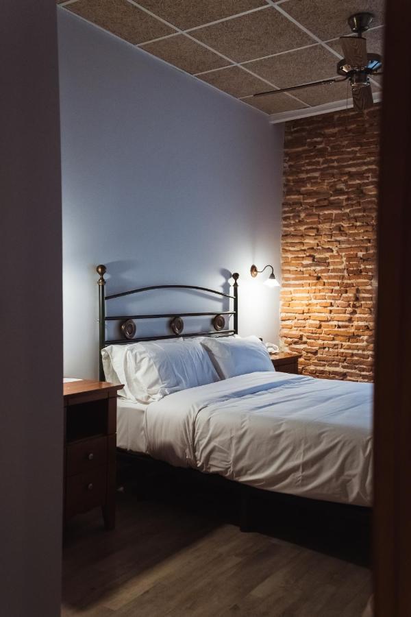 Tweepersoonskamer met Gedeelde Badkamer