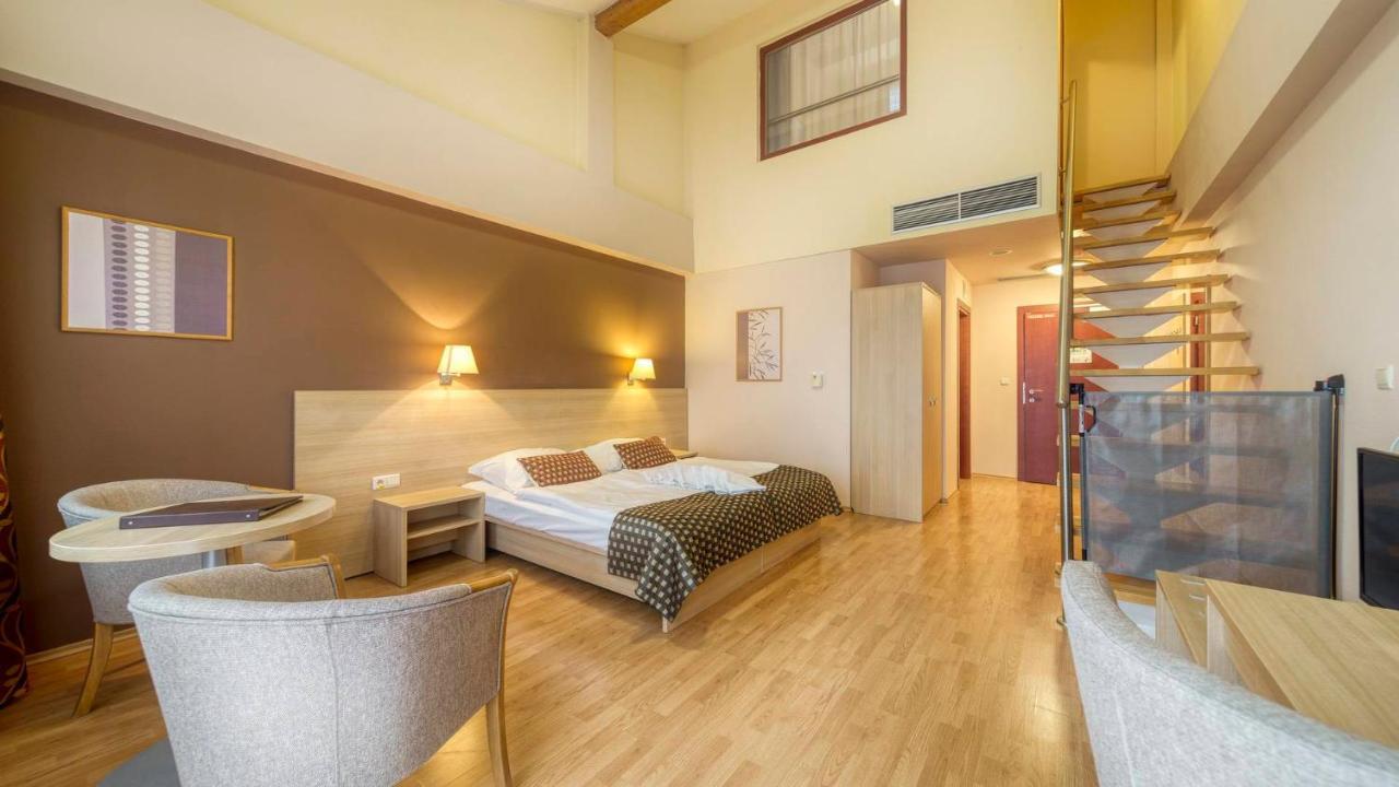 Duplex Suite