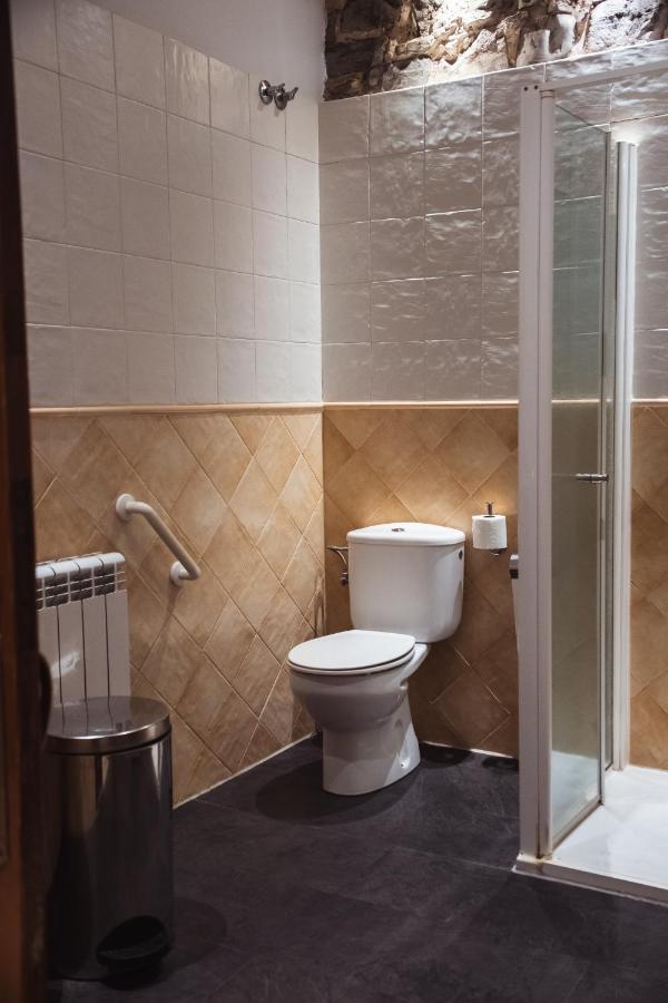 Tweepersoonskamer met Gedeeld Toilet