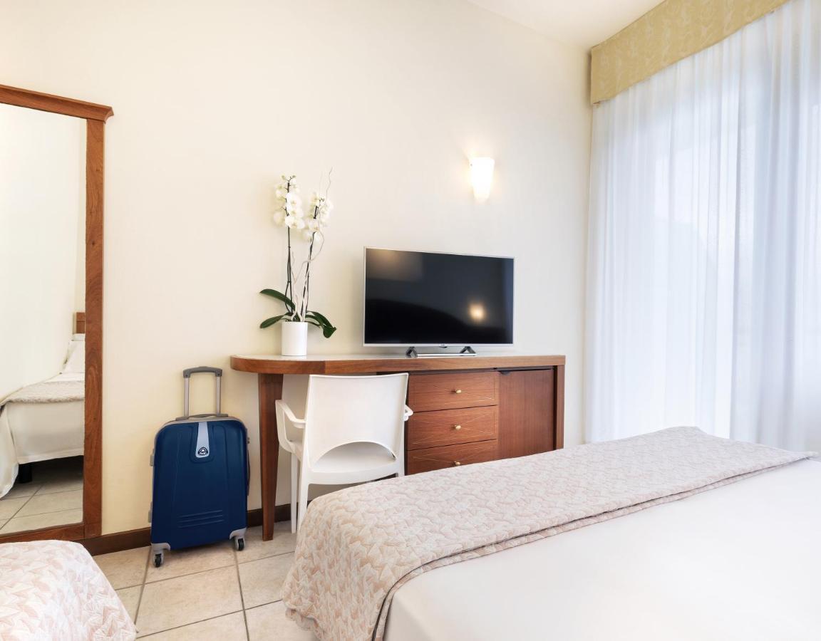 Comfort Triple Room with Sea View