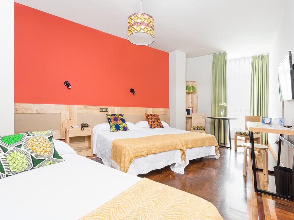 Superior Twin Room with Extra Bed
