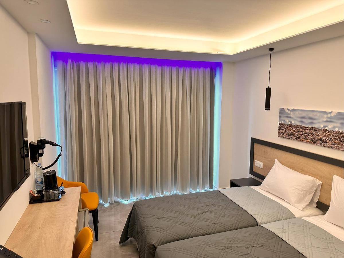 Habitación Doble con vistas a la piscina - 1 o 2 camas