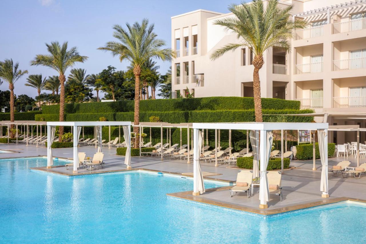 Superior Queen or Twin Pool View