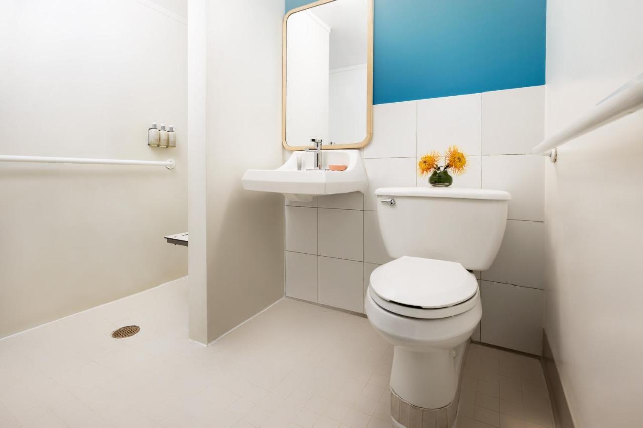 Partial Ocean View Hotel Room Accessible