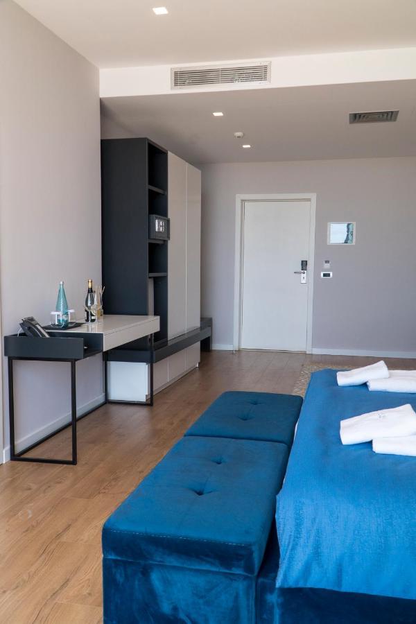 Deluxe Suite met Terras en Uitzicht op Zee