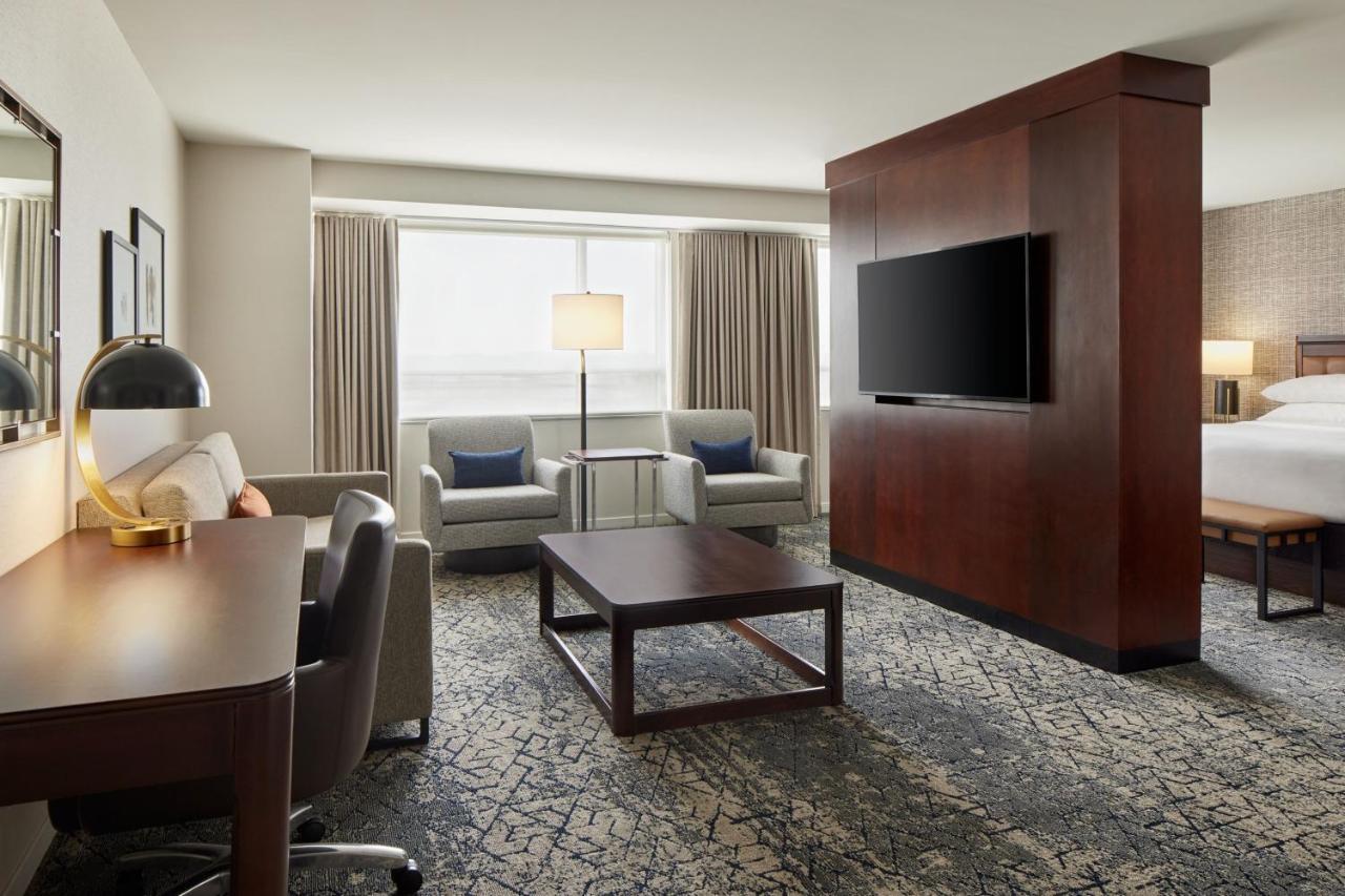Habitación Doble Deluxe con cama extragrande y vistas a la ciudad