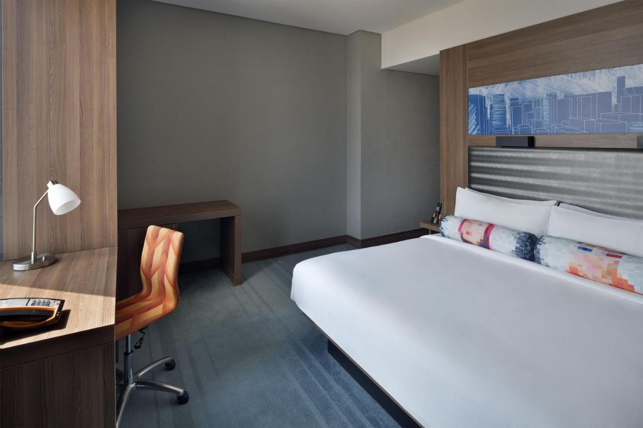 Breezy Kamer met 1 Kingsize Bed