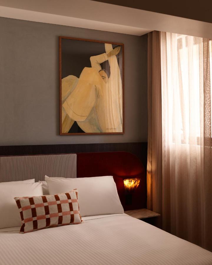 Bambina Queen Room