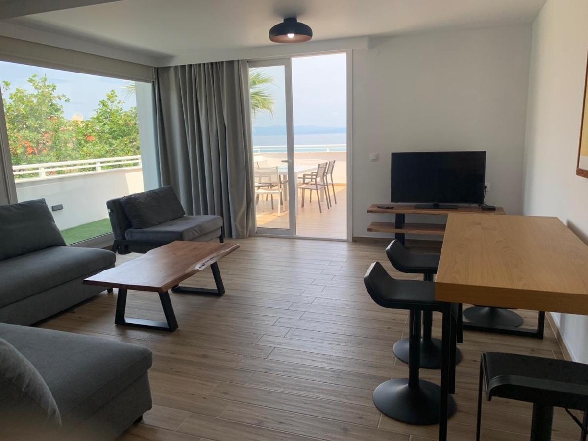 Two-Bedroom Apartment,1414165670:JPEG