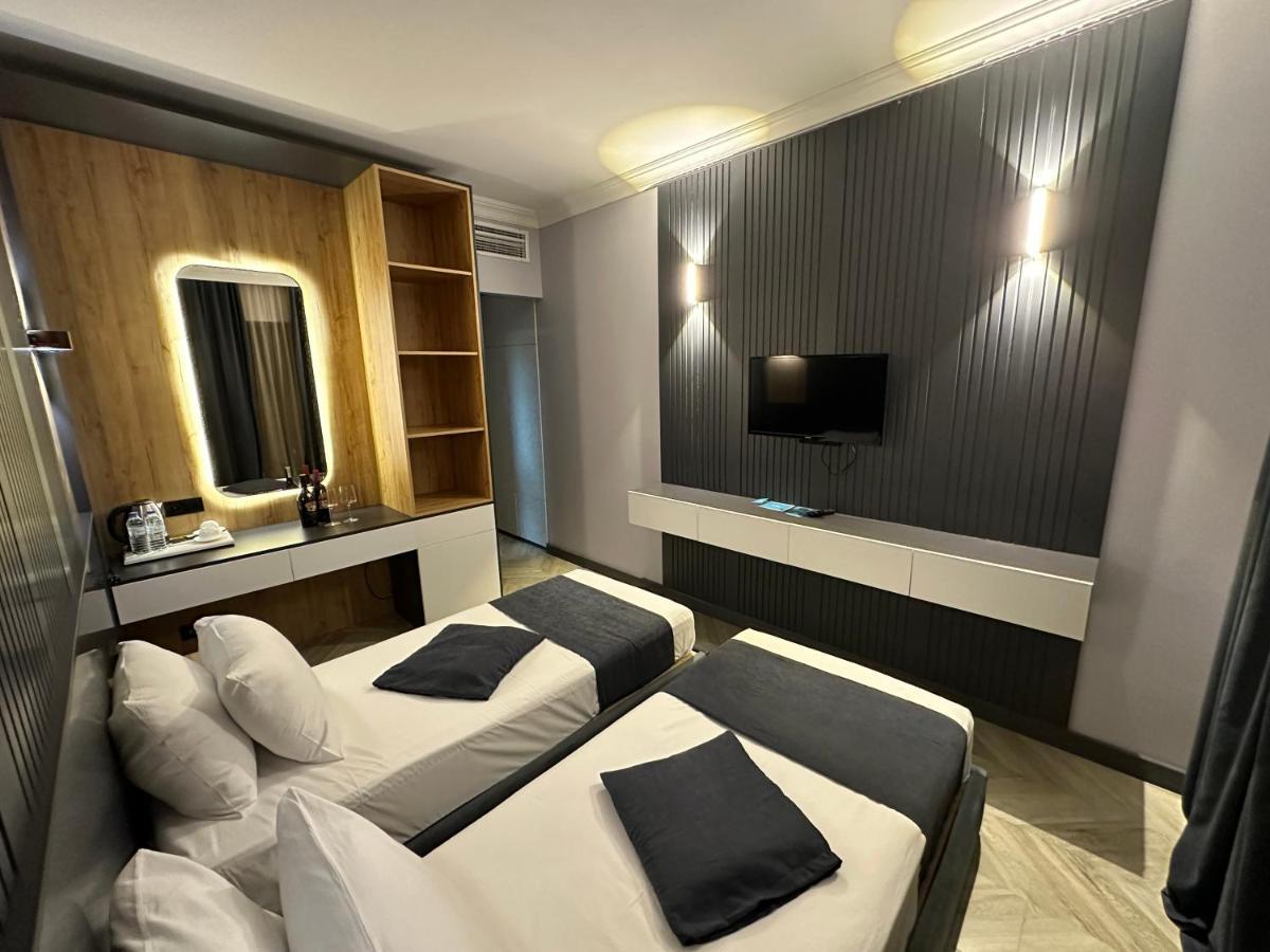 Twin Room with Balcony