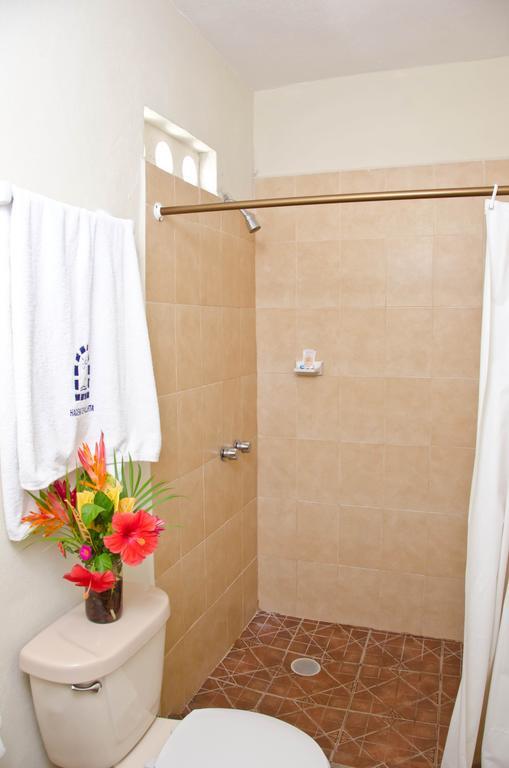 Superahorro - Habitación con ventilador - Sin aire acondicionado