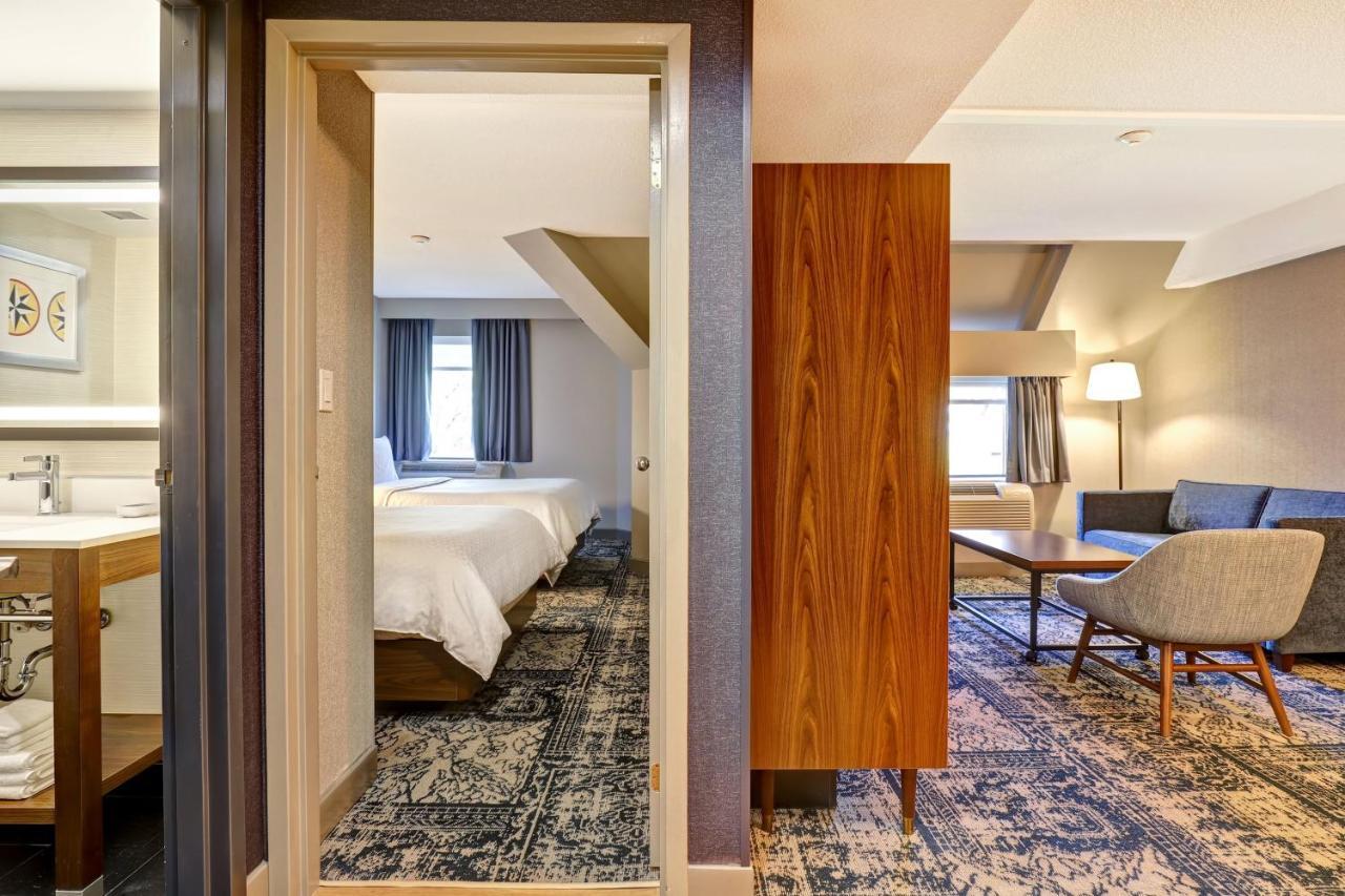 Standard Suite