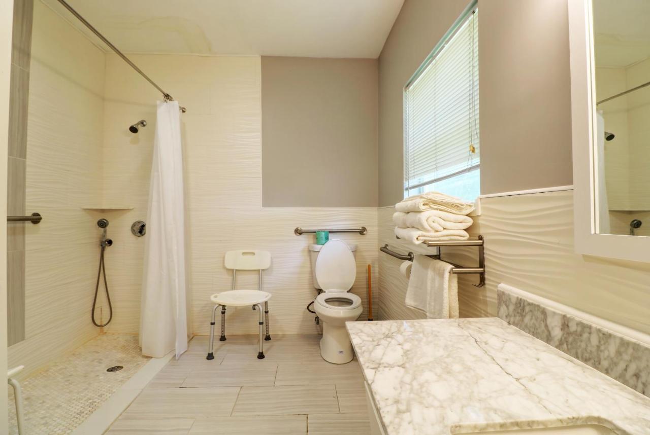 Habitación con 2 camas grandes - Adaptada para personas con discapacidad