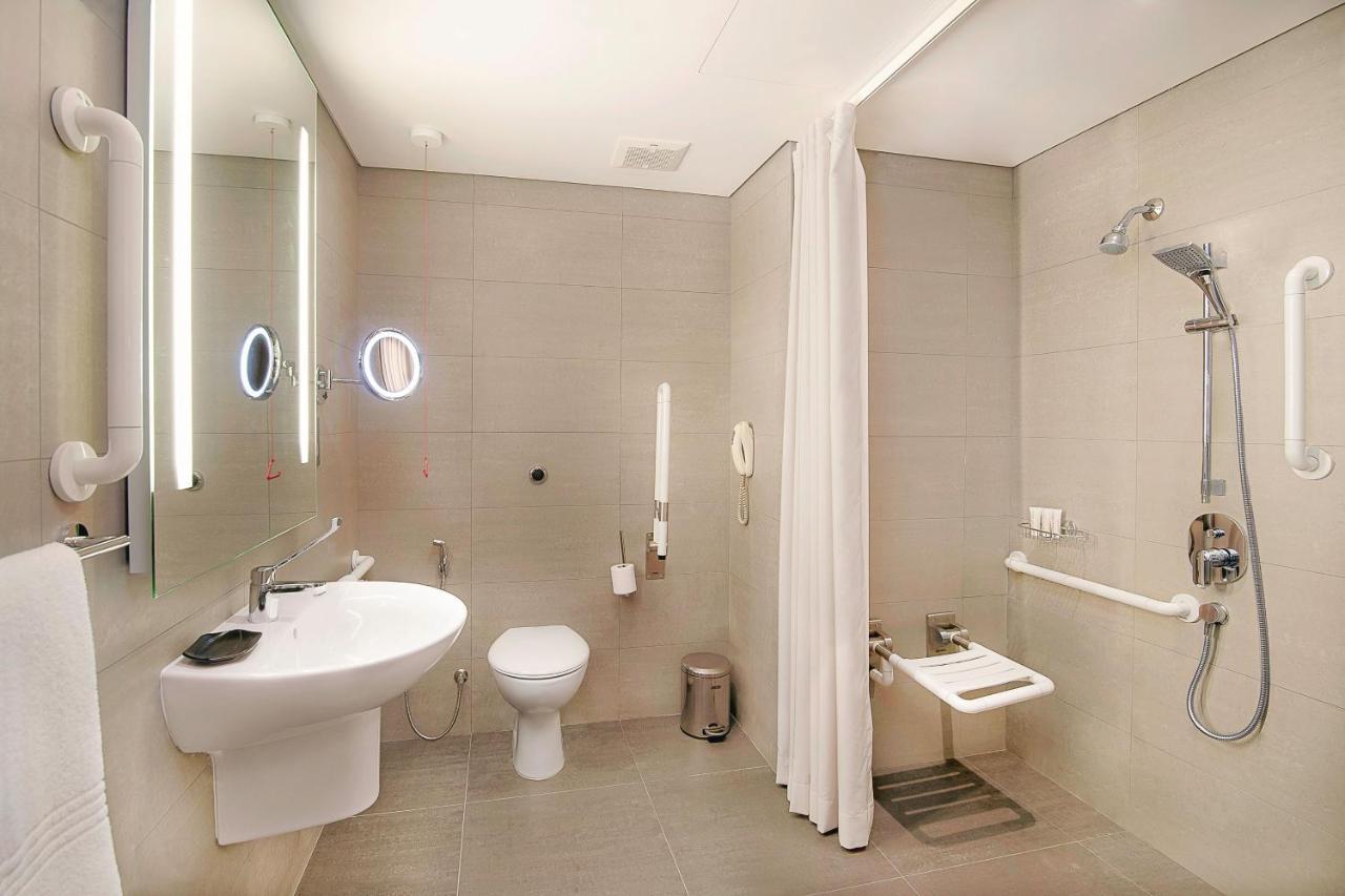 Deluxe Room City View Guest room 1 King